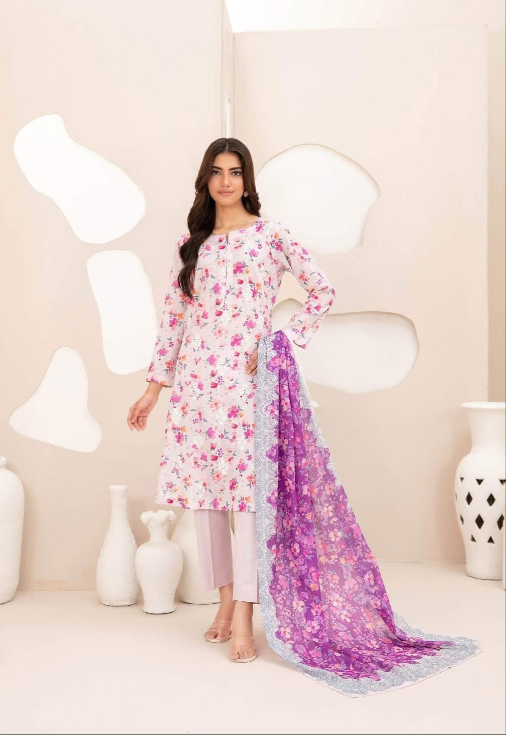 D - 4114 - Seerat booti embroidered collection