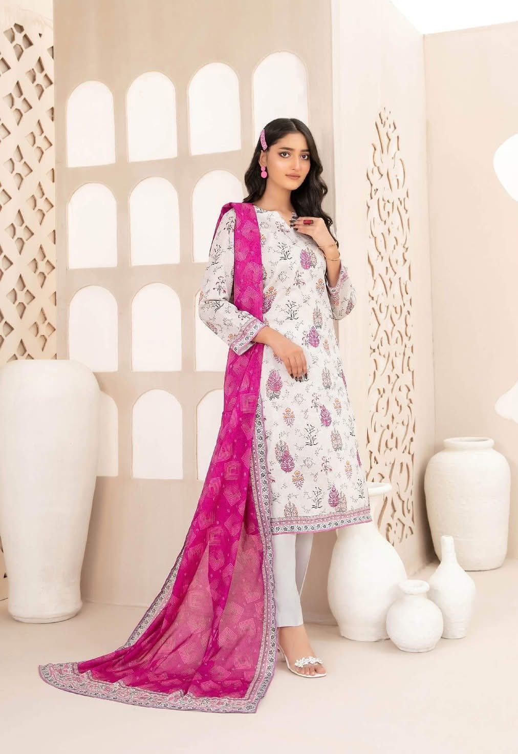 D - 4111 - Seerat booti embroidered collection