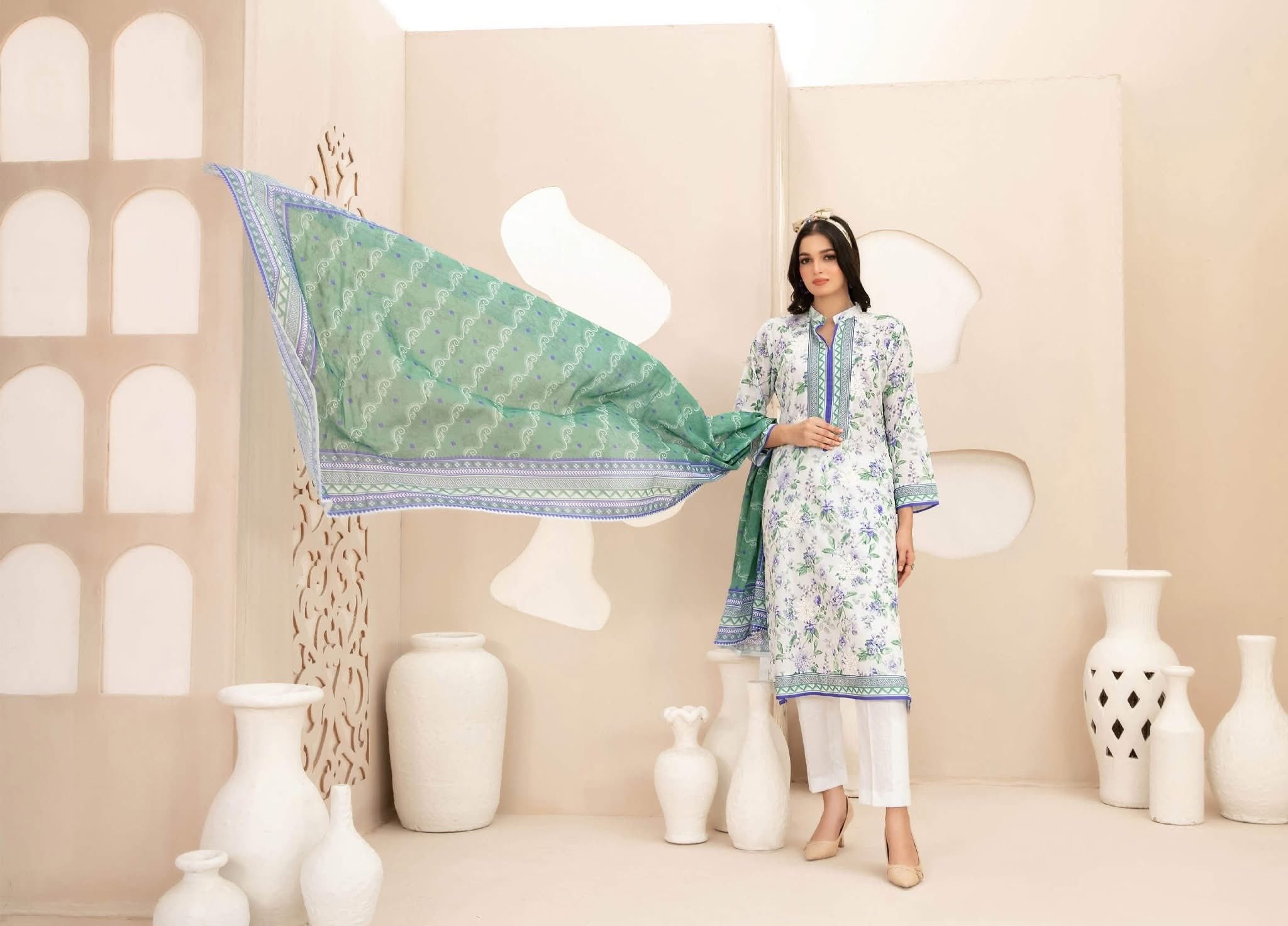 D - 4119 - Seerat booti embroidered collection
